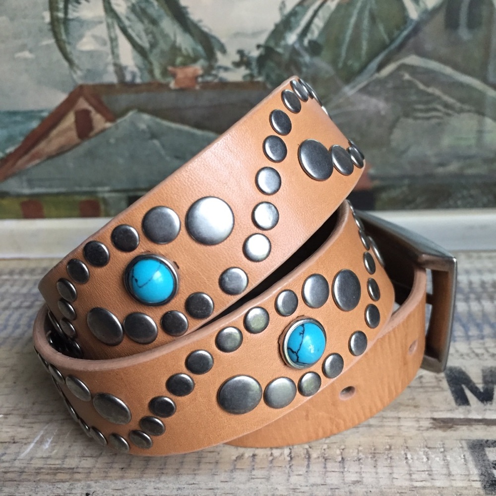 Steve Madden tan leather turquoise silver belt M